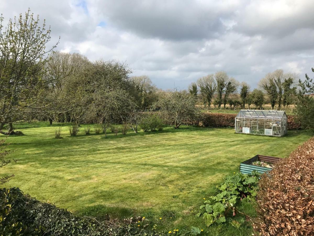 Corrib View Farmhouse ゴールウェイ エクステリア 写真