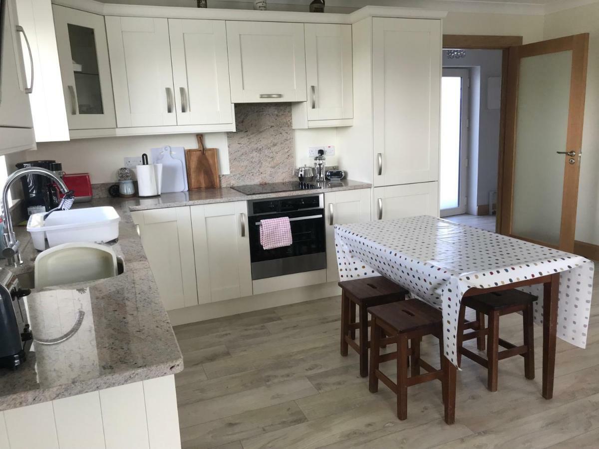 Corrib View Farmhouse ゴールウェイ エクステリア 写真