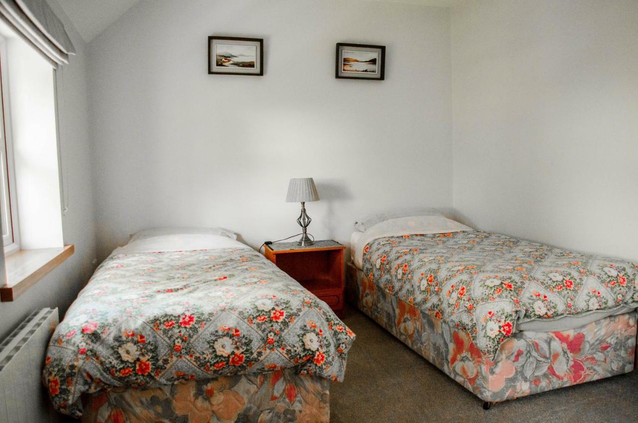 Corrib View Farmhouse ゴールウェイ エクステリア 写真