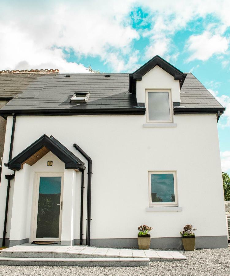 Corrib View Farmhouse ゴールウェイ エクステリア 写真