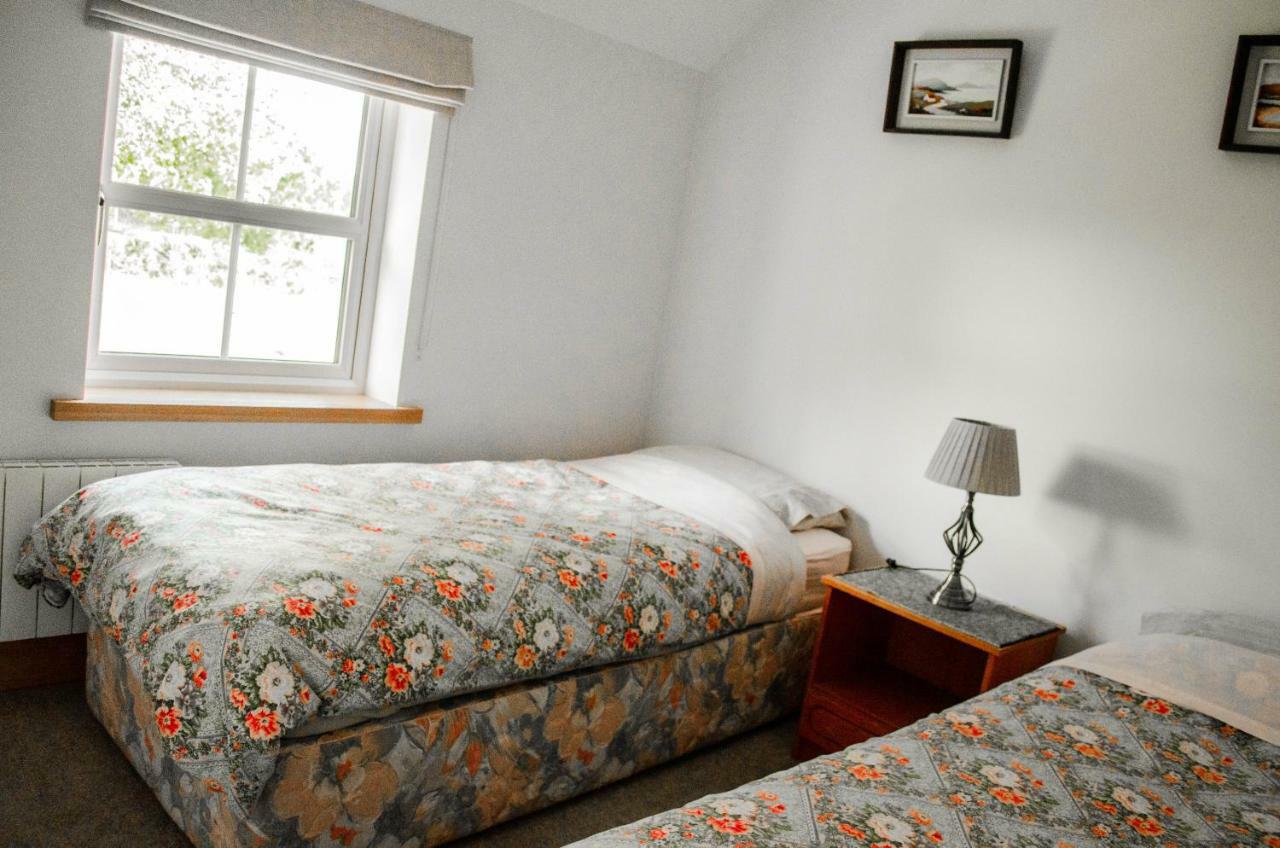 Corrib View Farmhouse ゴールウェイ エクステリア 写真